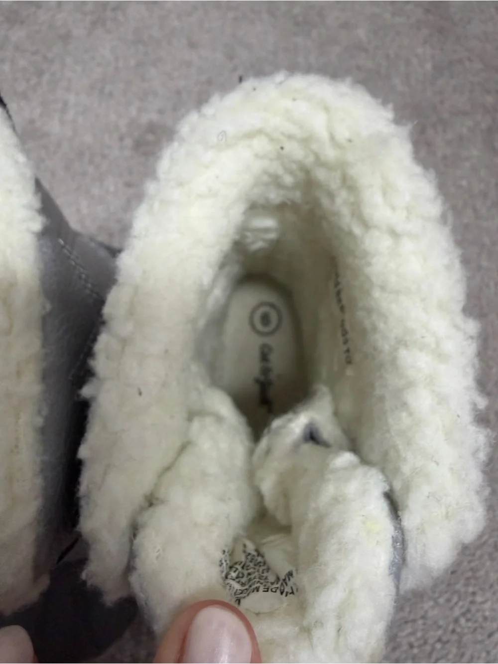 Cat & Jack Kids' Gray Faux-Fur Winter Boots Size 6